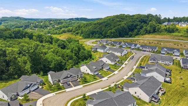 789 Oliver St, Lancaster Twp, PA 16037