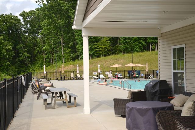 789 Oliver St, Lancaster Twp, PA 16037
