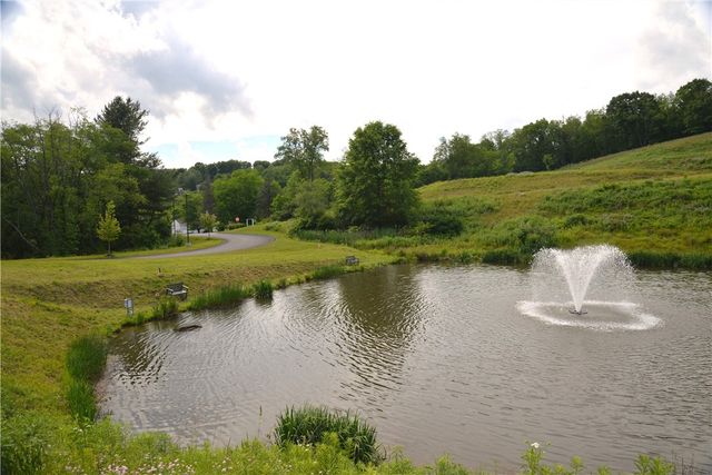 789 Oliver St, Lancaster Twp, PA 16037