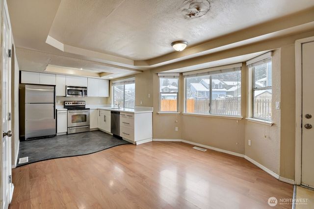 27610 26th Avenue S, Federal Way, WA 98003