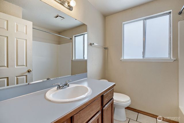 27610 26th Avenue S, Federal Way, WA 98003