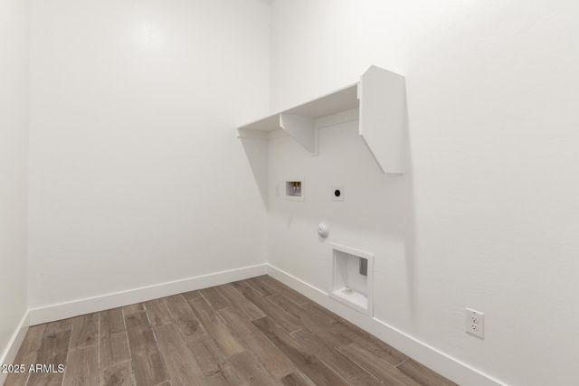 716 W Kingbird Drive, Queen Creek, AZ 85140