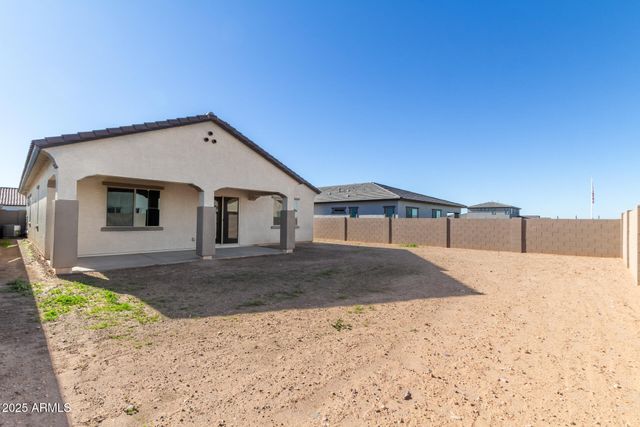 716 W Kingbird Drive, Queen Creek, AZ 85140
