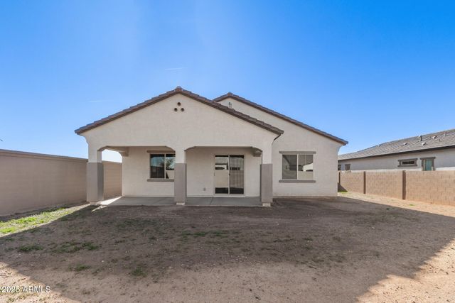 716 W Kingbird Drive, Queen Creek, AZ 85140