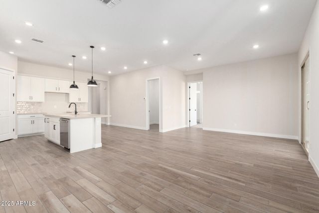 716 W Kingbird Drive, Queen Creek, AZ 85140