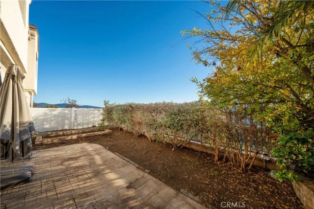 24332 Lorenzo, Valencia, CA 91355