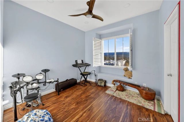 24332 Lorenzo, Valencia, CA 91355