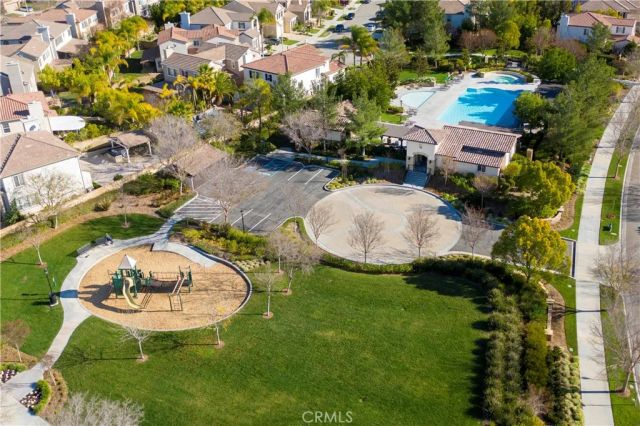 24332 Lorenzo, Valencia, CA 91355