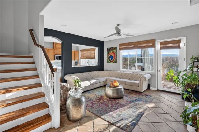 24332 Lorenzo, Valencia, CA 91355