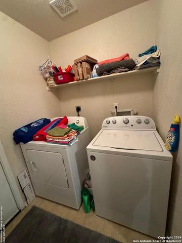 534 Gable PT, San Antonio, TX 78251