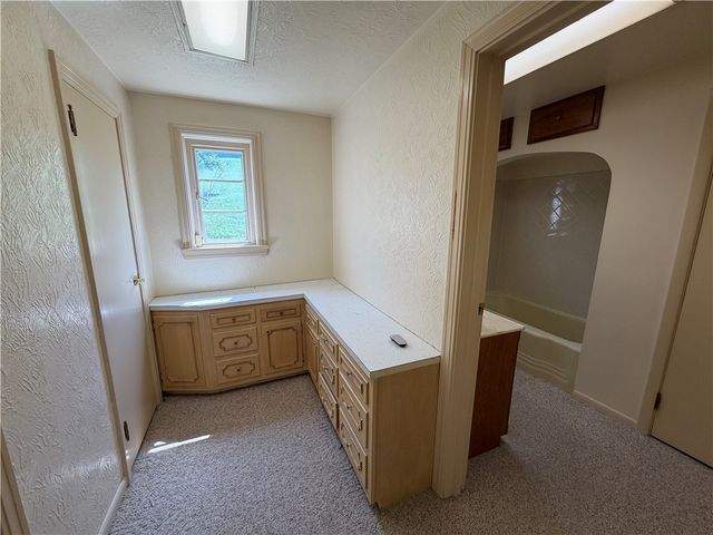 214 Madison Ave, Sewickley Twp, PA 15637