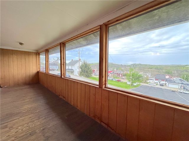 214 Madison Ave, Sewickley Twp, PA 15637