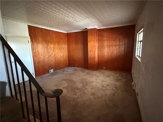 214 Madison Ave, Sewickley Twp, PA 15637