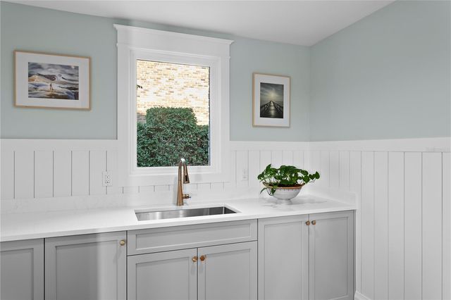 7313 PELICAN ISLAND DRIVE, Tampa, FL 33634