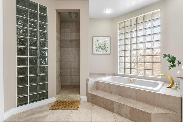 7313 PELICAN ISLAND DRIVE, Tampa, FL 33634