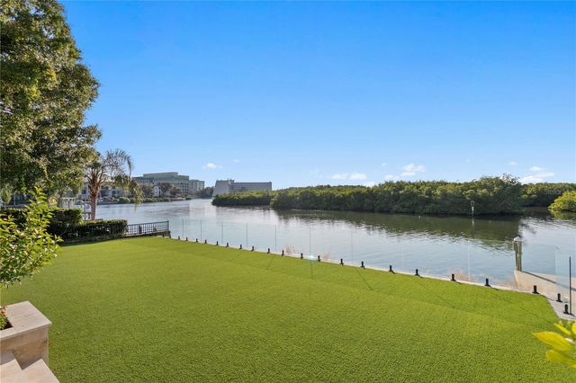 7313 PELICAN ISLAND DRIVE, Tampa, FL 33634