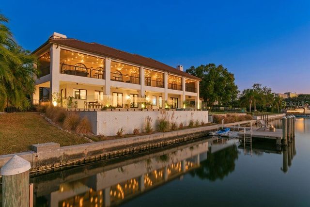 7313 PELICAN ISLAND DRIVE, Tampa, FL 33634