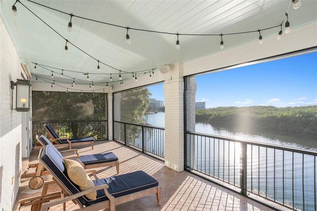 7313 PELICAN ISLAND DRIVE, Tampa, FL 33634