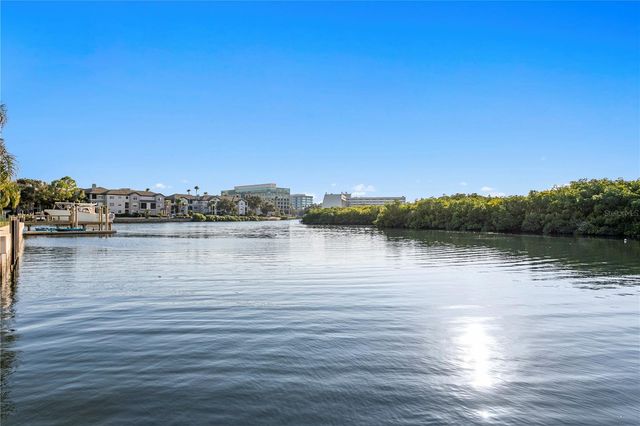 7313 PELICAN ISLAND DRIVE, Tampa, FL 33634