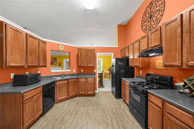 2300 Village Green Drive, Fairburn, GA 30213