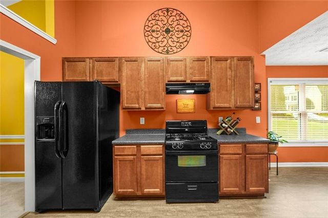 2300 Village Green Drive, Fairburn, GA 30213
