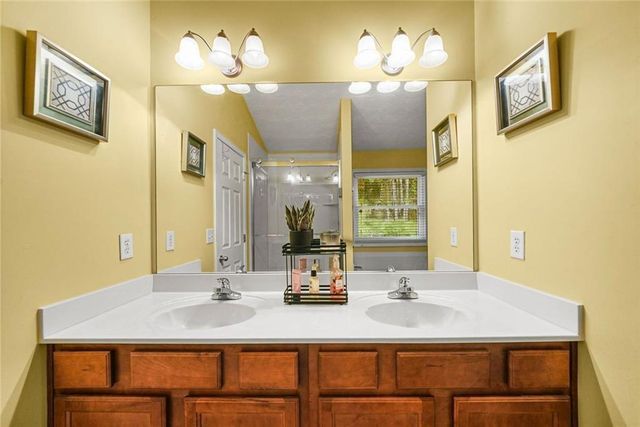 2300 Village Green Drive, Fairburn, GA 30213