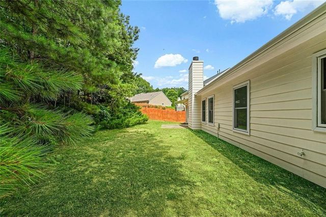 2300 Village Green Drive, Fairburn, GA 30213