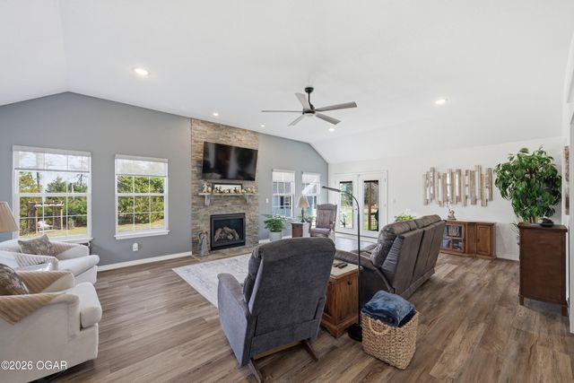 4431 W 26th Place, Joplin, MO 64804