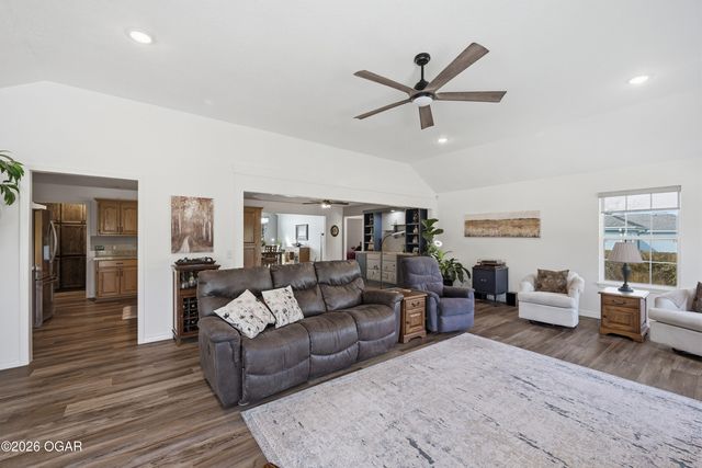 4431 W 26th Place, Joplin, MO 64804