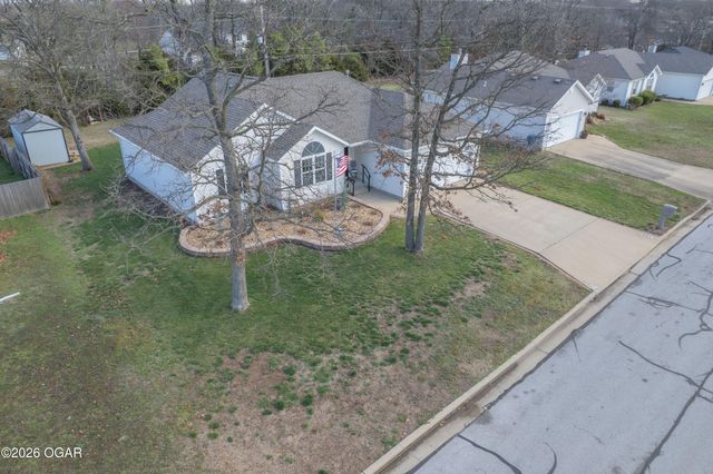 4431 W 26th Place, Joplin, MO 64804