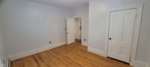 158-160 Roslindale Ave 1, Boston, MA 02131