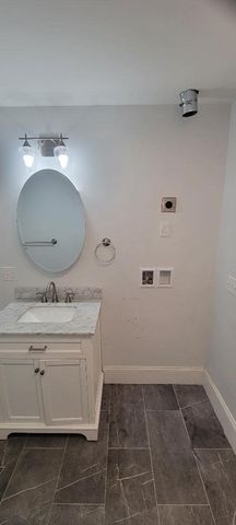 158-160 Roslindale Ave 1, Boston, MA 02131