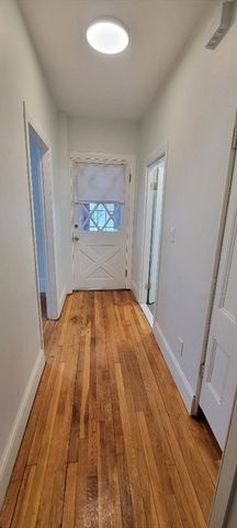 158-160 Roslindale Ave 1, Boston, MA 02131
