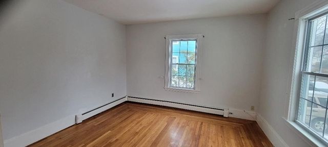 158-160 Roslindale Ave 1, Boston, MA 02131