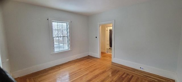 158-160 Roslindale Ave 1, Boston, MA 02131
