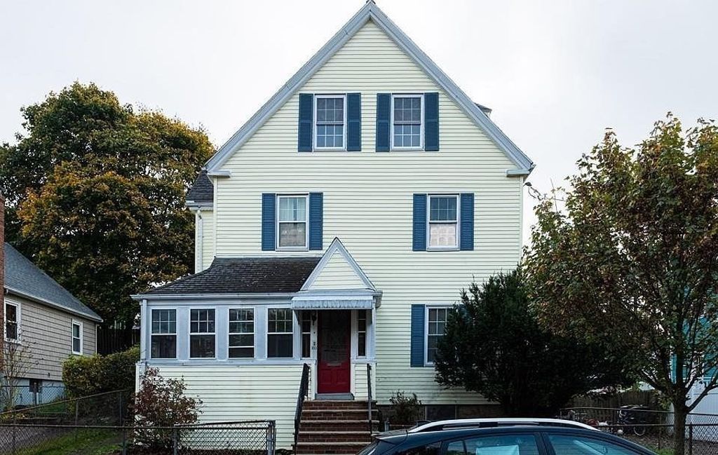 158-160 Roslindale Ave 1, Boston, MA 02131