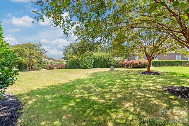 11131 Mccamie Hill Place, Concord, NC 28025