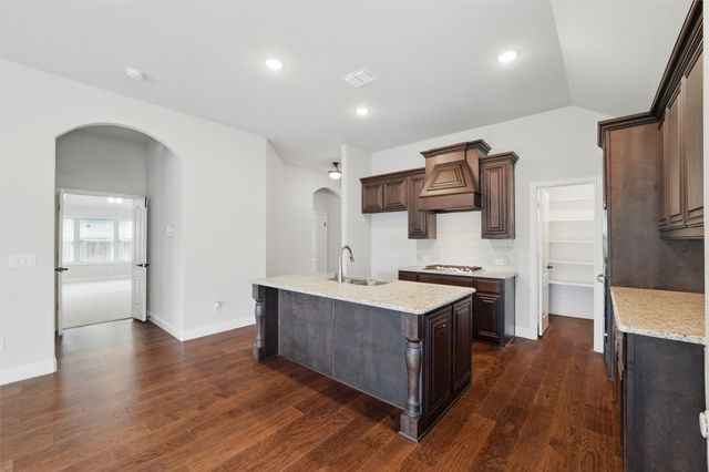 520 Lowland Lane, Waxahachie, TX 75165