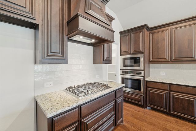 520 Lowland Lane, Waxahachie, TX 75165