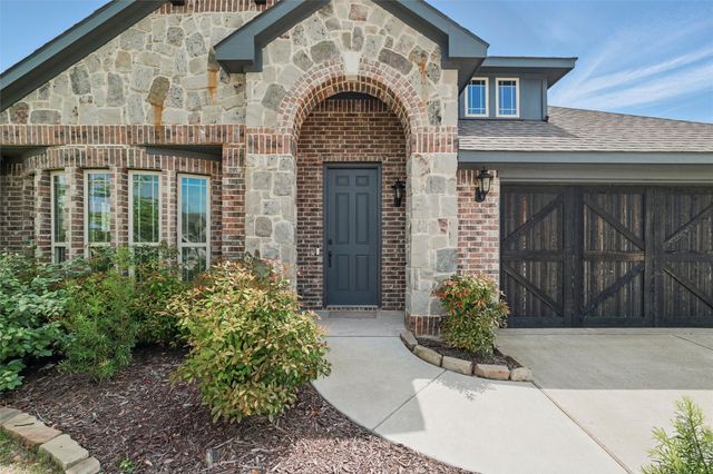 520 Lowland Lane, Waxahachie, TX 75165