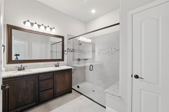 520 Lowland Lane, Waxahachie, TX 75165