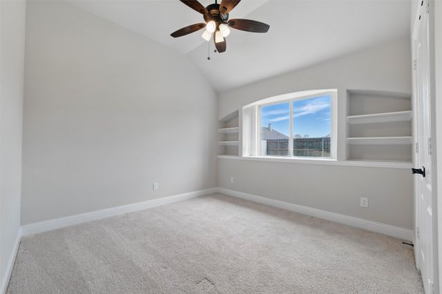 520 Lowland Lane, Waxahachie, TX 75165