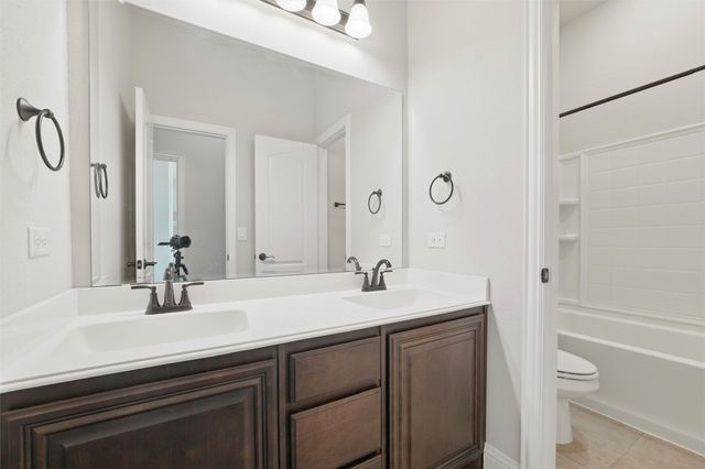 520 Lowland Lane, Waxahachie, TX 75165