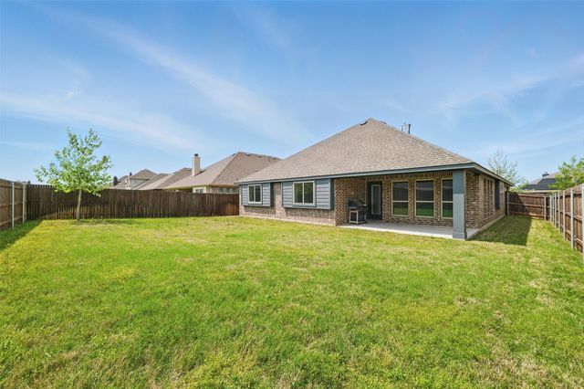 520 Lowland Lane, Waxahachie, TX 75165