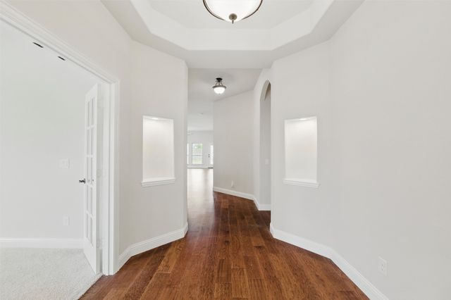 520 Lowland Lane, Waxahachie, TX 75165