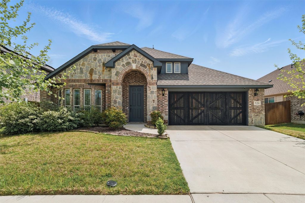 520 Lowland Lane, Waxahachie, TX 75165