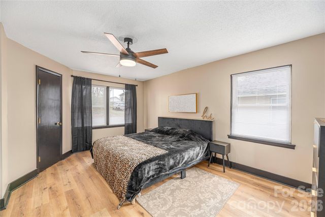 52 Boyd Avenue, Asheville, NC 28806