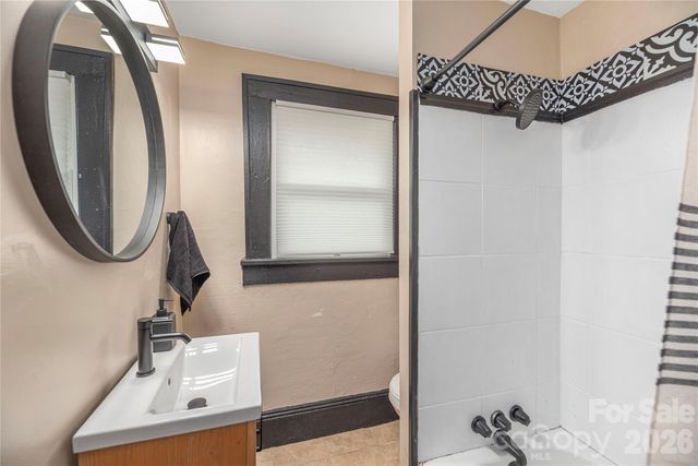 52 Boyd Avenue, Asheville, NC 28806