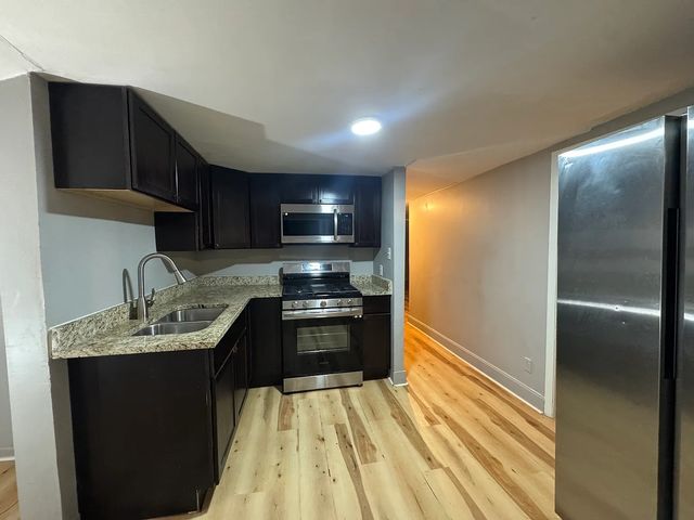 2030 Dodge Avenue 2, Evanston, IL 60201