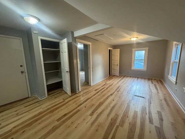 2030 Dodge Avenue 2, Evanston, IL 60201